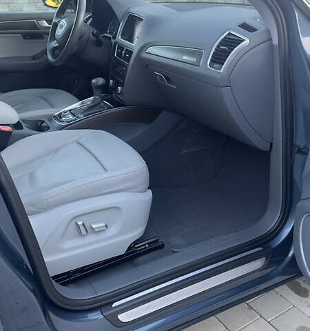 Ауді Ку 5 2015 у Чернівцях на Automoto.ua Синій Ауді Ку 5, об'ємом двигуна 2 л та пробігом 205 тис. км за 14000 $, фото 15 на Automoto.ua