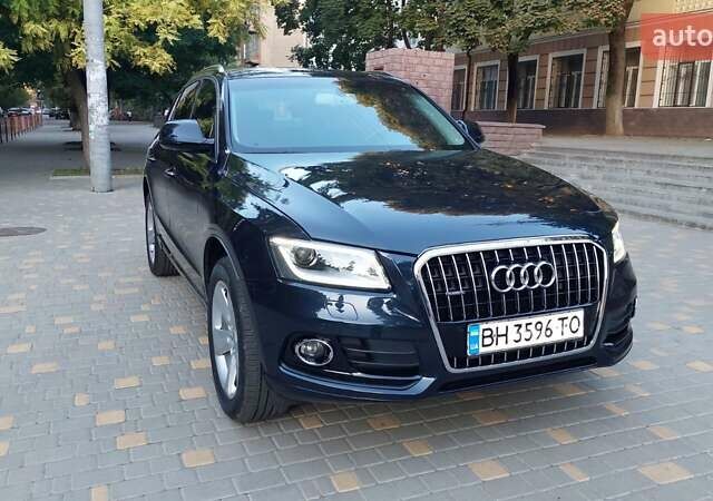 Синий Ауди Ку 5, объемом двигателя 1.97 л и пробегом 167 тыс. км за 24555 $, фото 2 на Automoto.ua