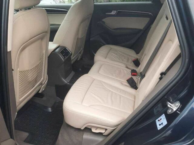 Синий Ауди Ку 5, объемом двигателя 2 л и пробегом 113 тыс. км за 16700 $, фото 4 на Automoto.ua