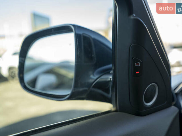 Синий Ауди Ку 5, объемом двигателя 1.98 л и пробегом 92 тыс. км за 17900 $, фото 10 на Automoto.ua