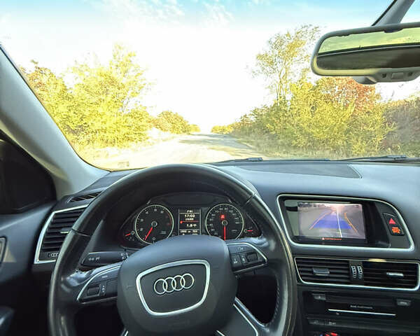Синій Ауді Ку 5, об'ємом двигуна 1.98 л та пробігом 179 тис. км за 16500 $, фото 15 на Automoto.ua