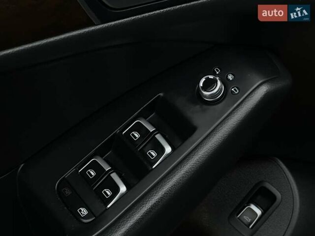 Синий Ауди Ку 5, объемом двигателя 1.98 л и пробегом 111 тыс. км за 18999 $, фото 23 на Automoto.ua