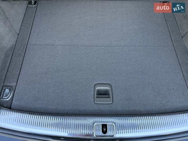 Синій Ауді Ку 5, об'ємом двигуна 2 л та пробігом 158 тис. км за 16500 $, фото 79 на Automoto.ua