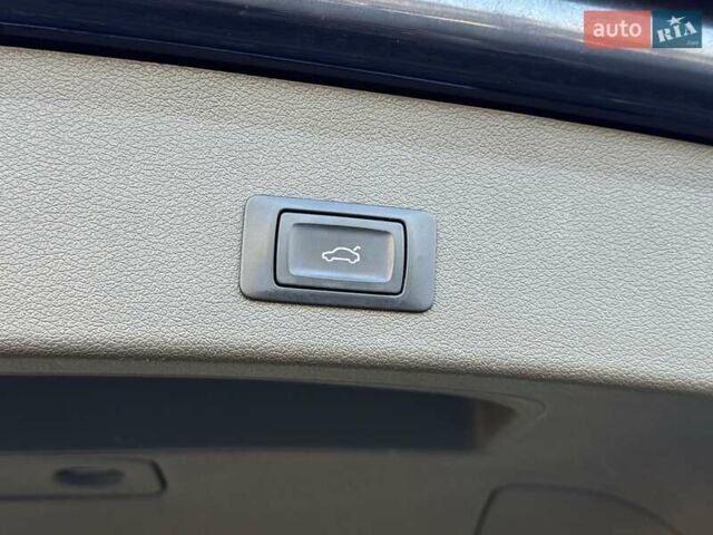 Синій Ауді Ку 5, об'ємом двигуна 2 л та пробігом 158 тис. км за 16500 $, фото 76 на Automoto.ua