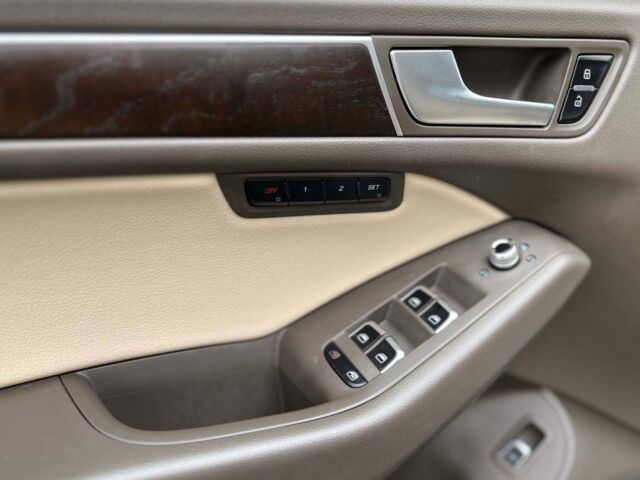 Синій Ауді Ку 5, об'ємом двигуна 2 л та пробігом 172 тис. км за 19000 $, фото 7 на Automoto.ua