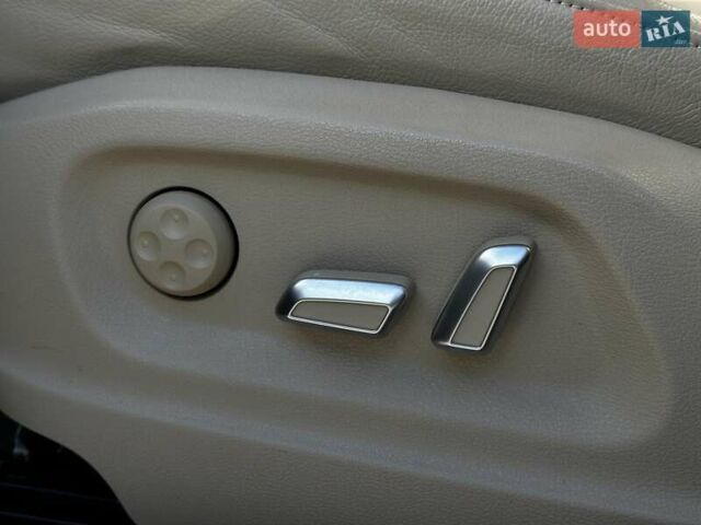 Синий Ауди Ку 5, объемом двигателя 1.98 л и пробегом 176 тыс. км за 17599 $, фото 18 на Automoto.ua