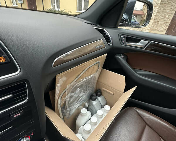 Синій Ауді Ку 5, об'ємом двигуна 1.98 л та пробігом 181 тис. км за 18500 $, фото 19 на Automoto.ua