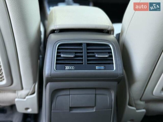 Синій Ауді Ку 5, об'ємом двигуна 2 л та пробігом 158 тис. км за 16500 $, фото 72 на Automoto.ua