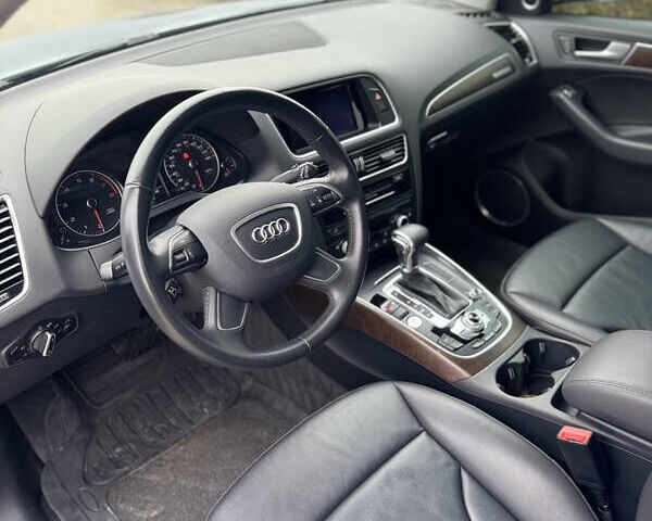 Синій Ауді Ку 5, об'ємом двигуна 2 л та пробігом 204 тис. км за 15990 $, фото 38 на Automoto.ua