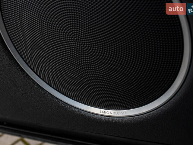 Синий Ауди Ку 5, объемом двигателя 1.98 л и пробегом 180 тыс. км за 15000 $, фото 48 на Automoto.ua