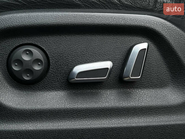 Ауди Ку 5 2016 в Мукачеве на Automoto.ua Синий Ауди Ку 5, объемом двигателя 1.98 л и пробегом 127 тыс. км за 15850 $, фото 17 на Automoto.ua