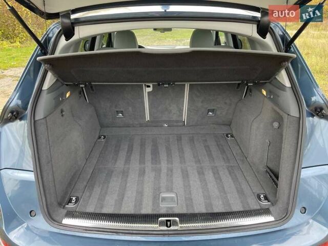 Синій Ауді Ку 5, об'ємом двигуна 2 л та пробігом 151 тис. км за 13300 $, фото 22 на Automoto.ua