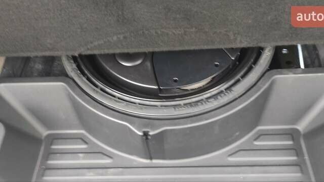 Синій Ауді Ку 5, об'ємом двигуна 2 л та пробігом 222 тис. км за 15800 $, фото 26 на Automoto.ua
