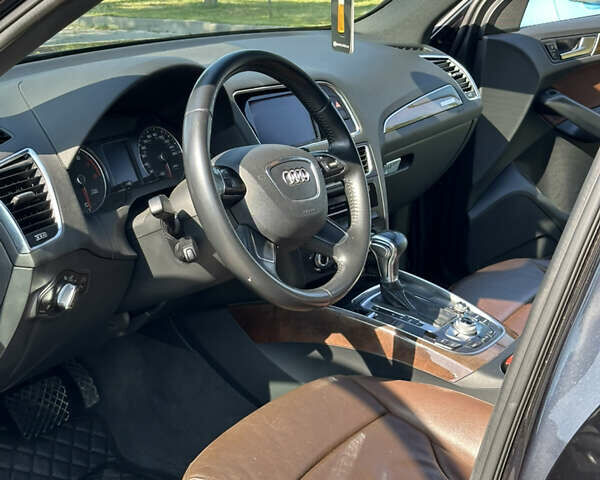 Синій Ауді Ку 5, об'ємом двигуна 1.98 л та пробігом 181 тис. км за 18500 $, фото 17 на Automoto.ua