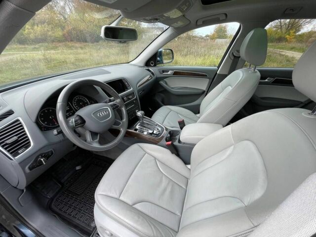 Синій Ауді Ку 5, об'ємом двигуна 2 л та пробігом 151 тис. км за 13500 $, фото 14 на Automoto.ua