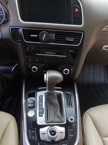 Синій Ауді Ку 5, об'ємом двигуна 2 л та пробігом 222 тис. км за 15700 $, фото 28 на Automoto.ua