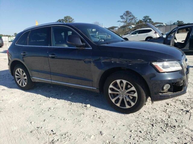 Синий Ауди Ку 5, объемом двигателя 2 л и пробегом 120 тыс. км за 2300 $, фото 3 на Automoto.ua