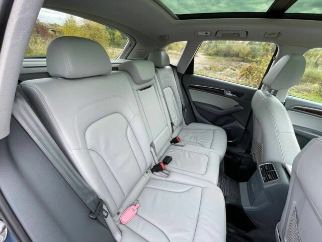 Синій Ауді Ку 5, об'ємом двигуна 2 л та пробігом 151 тис. км за 13500 $, фото 23 на Automoto.ua