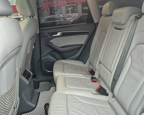 Синий Ауди Ку 5, объемом двигателя 1.98 л и пробегом 135 тыс. км за 18500 $, фото 17 на Automoto.ua