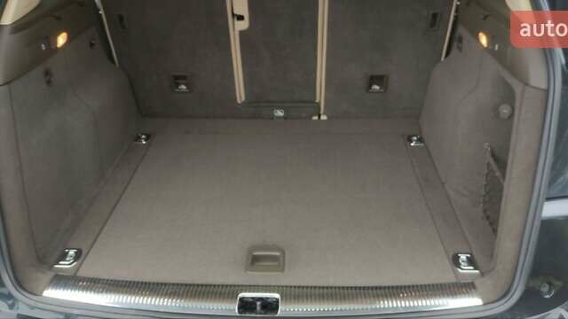 Синій Ауді Ку 5, об'ємом двигуна 2 л та пробігом 222 тис. км за 15700 $, фото 24 на Automoto.ua