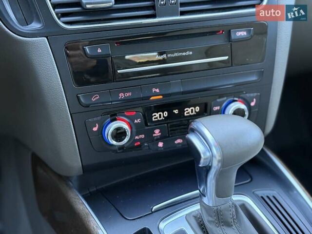 Синій Ауді Ку 5, об'ємом двигуна 2 л та пробігом 158 тис. км за 16500 $, фото 100 на Automoto.ua