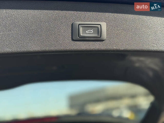 Синій Ауді Ку 5, об'ємом двигуна 1.98 л та пробігом 172 тис. км за 16499 $, фото 4 на Automoto.ua