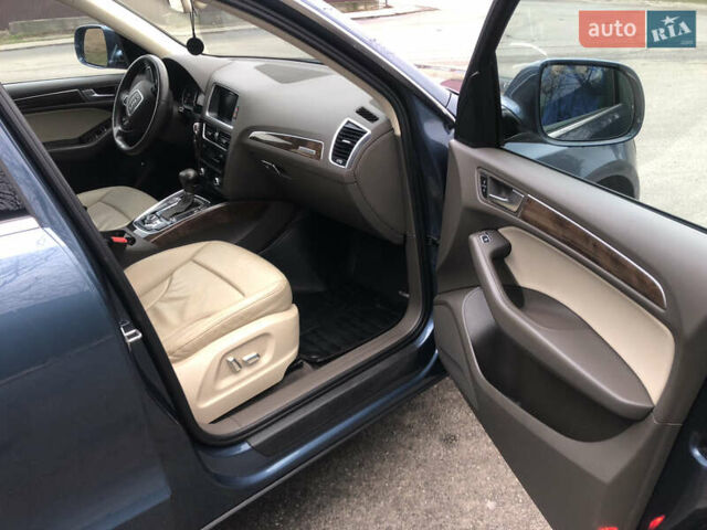 Синий Ауди Ку 5, объемом двигателя 2 л и пробегом 168 тыс. км за 18700 $, фото 19 на Automoto.ua