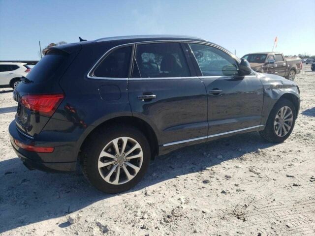 Синий Ауди Ку 5, объемом двигателя 2 л и пробегом 120 тыс. км за 2300 $, фото 2 на Automoto.ua