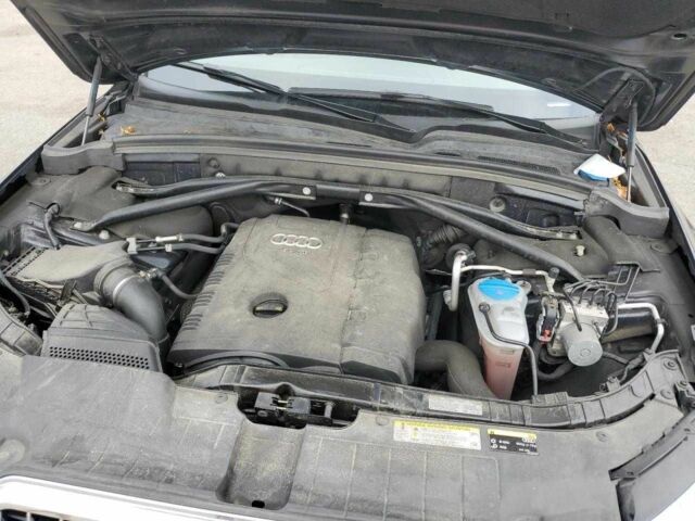 Ауди Ку 5 2016 в Львове на Automoto.ua Синий Ауди Ку 5, объемом двигателя 2 л и пробегом 135 тыс. км за 3500 $, фото 10 на Automoto.ua