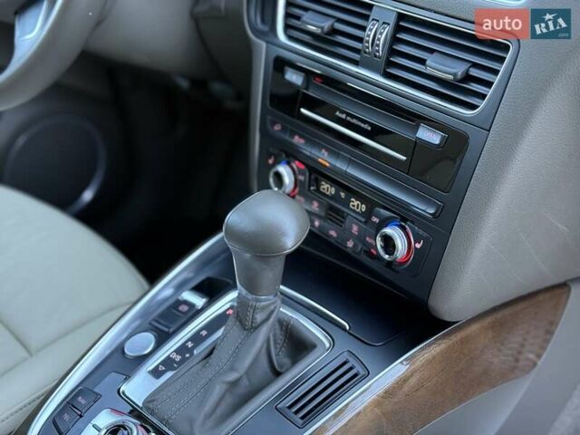 Синій Ауді Ку 5, об'ємом двигуна 2 л та пробігом 158 тис. км за 16500 $, фото 90 на Automoto.ua