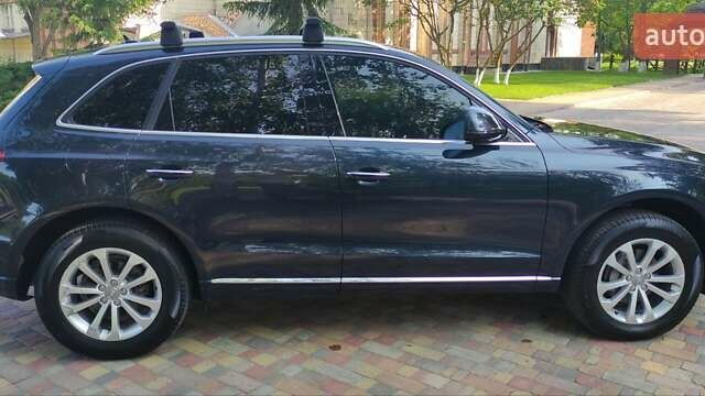 Синій Ауді Ку 5, об'ємом двигуна 2 л та пробігом 222 тис. км за 15800 $, фото 4 на Automoto.ua