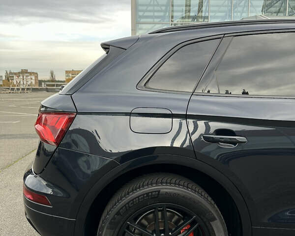 Ауді Ку 5 2017 у Києві на Automoto.ua Синій Ауді Ку 5, об'ємом двигуна 1.98 л та пробігом 123 тис. км за 30000 $, фото 7 на Automoto.ua