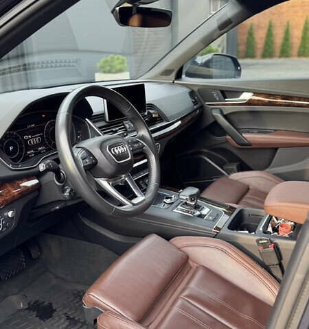 Синій Ауді Ку 5, об'ємом двигуна 1.98 л та пробігом 100 тис. км за 28000 $, фото 10 на Automoto.ua