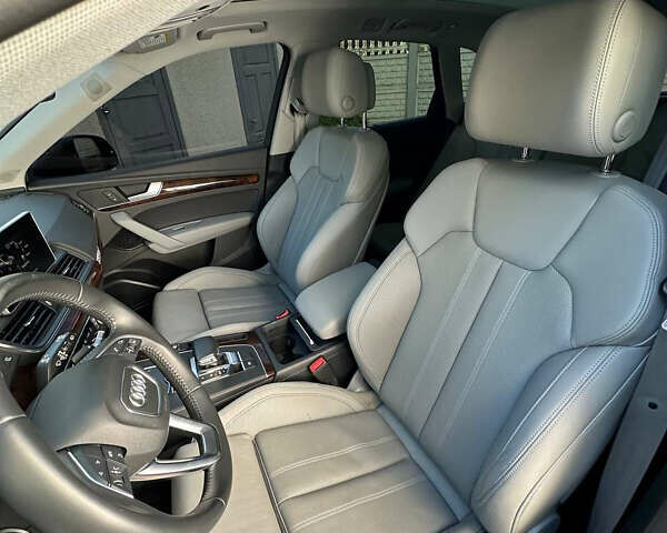 Ауді Ку 5 2017 у Чернівцях на Automoto.ua Синій Ауді Ку 5, об'ємом двигуна 1.98 л та пробігом 209 тис. км за 23800 $, фото 4 на Automoto.ua