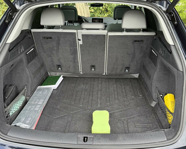 Синий Ауди Ку 5, объемом двигателя 2 л и пробегом 126 тыс. км за 25500 $, фото 29 на Automoto.ua