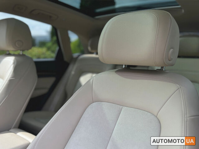 Синий Ауди Ку 5, объемом двигателя 2 л и пробегом 62 тыс. км за 27700 $, фото 15 на Automoto.ua