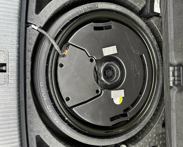 Синий Ауди Ку 5, объемом двигателя 2 л и пробегом 126 тыс. км за 25500 $, фото 28 на Automoto.ua