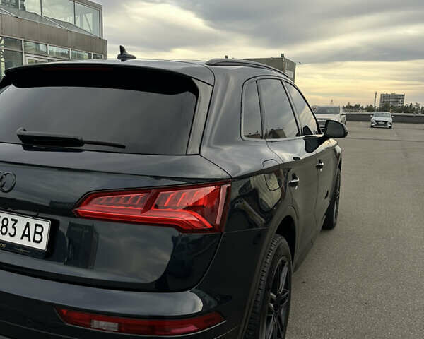 Ауді Ку 5 2017 у Києві на Automoto.ua Синій Ауді Ку 5, об'ємом двигуна 1.98 л та пробігом 123 тис. км за 30000 $, фото 9 на Automoto.ua