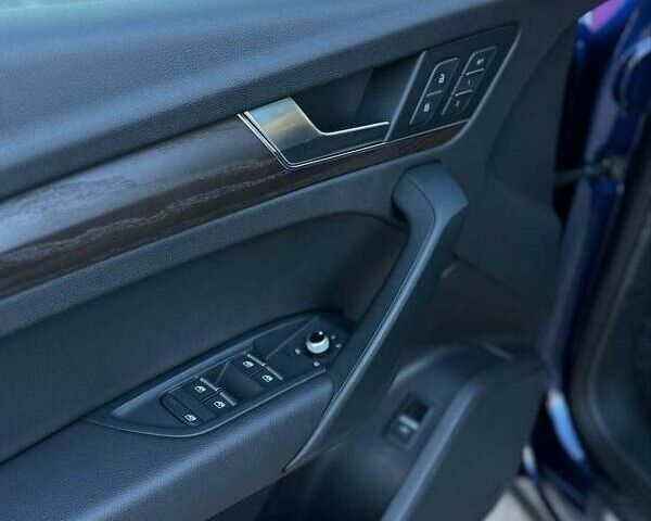 Синий Ауди Ку 5, объемом двигателя 1.98 л и пробегом 74 тыс. км за 23400 $, фото 12 на Automoto.ua