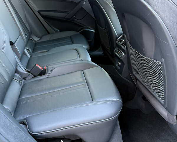 Ауди Ку 5 2017 в Кривом Роге на Automoto.ua Синий Ауди Ку 5, объемом двигателя 1.98 л и пробегом 130 тыс. км за 29800 $, фото 27 на Automoto.ua