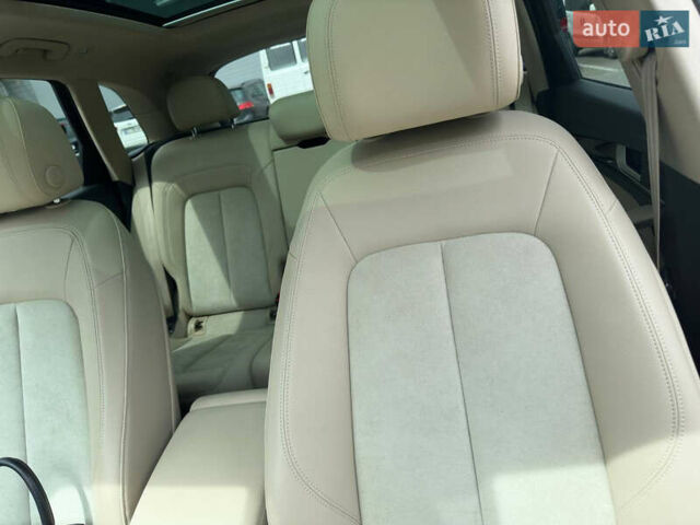 Синій Ауді Ку 5, об'ємом двигуна 1.98 л та пробігом 62 тис. км за 26500 $, фото 14 на Automoto.ua