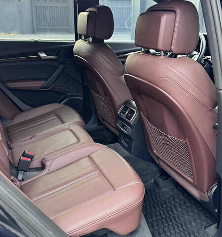 Синій Ауді Ку 5, об'ємом двигуна 1.98 л та пробігом 100 тис. км за 28000 $, фото 17 на Automoto.ua