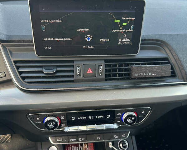 Синій Ауді Ку 5, об'ємом двигуна 1.98 л та пробігом 101 тис. км за 20500 $, фото 13 на Automoto.ua