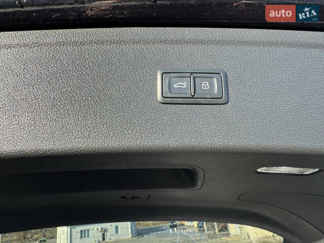 Синій Ауді Ку 5, об'ємом двигуна 1.98 л та пробігом 117 тис. км за 27000 $, фото 12 на Automoto.ua