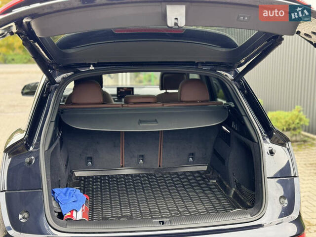 Синій Ауді Ку 5, об'ємом двигуна 2 л та пробігом 118 тис. км за 19950 $, фото 16 на Automoto.ua