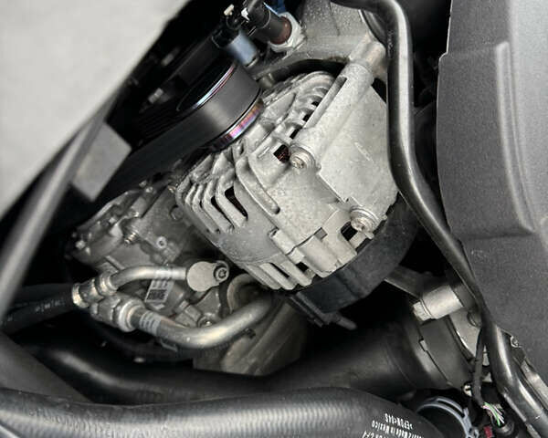 Синій Ауді Ку 5, об'ємом двигуна 2 л та пробігом 118 тис. км за 19950 $, фото 24 на Automoto.ua