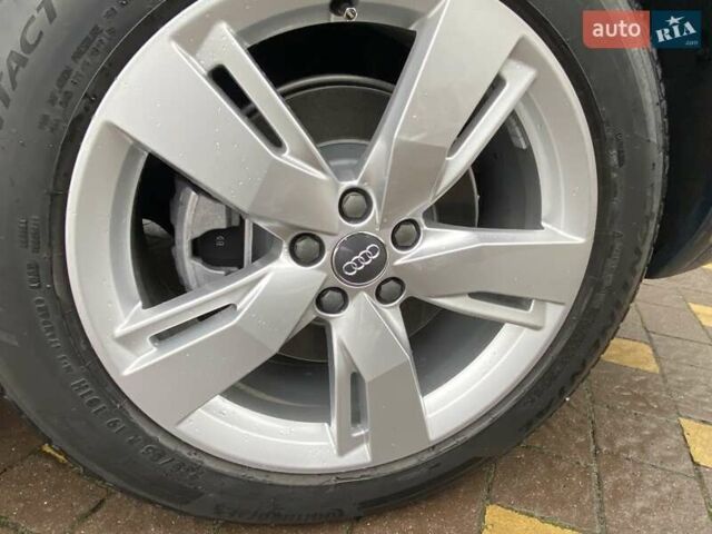 Синий Ауди Ку 5, объемом двигателя 1.98 л и пробегом 136 тыс. км за 22700 $, фото 31 на Automoto.ua