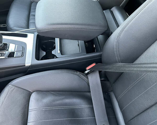 Синій Ауді Ку 5, об'ємом двигуна 1.98 л та пробігом 101 тис. км за 20500 $, фото 23 на Automoto.ua