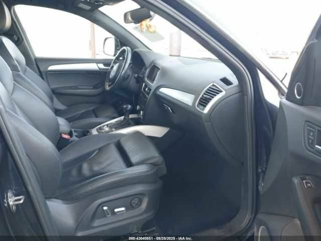 Синий Ауди Ку 5, объемом двигателя 2 л и пробегом 64 тыс. км за 2300 $, фото 4 на Automoto.ua