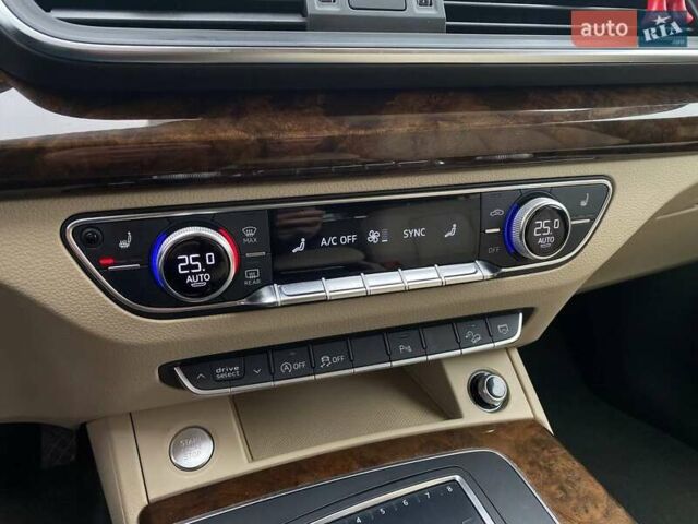 Синий Ауди Ку 5, объемом двигателя 1.98 л и пробегом 120 тыс. км за 22300 $, фото 18 на Automoto.ua